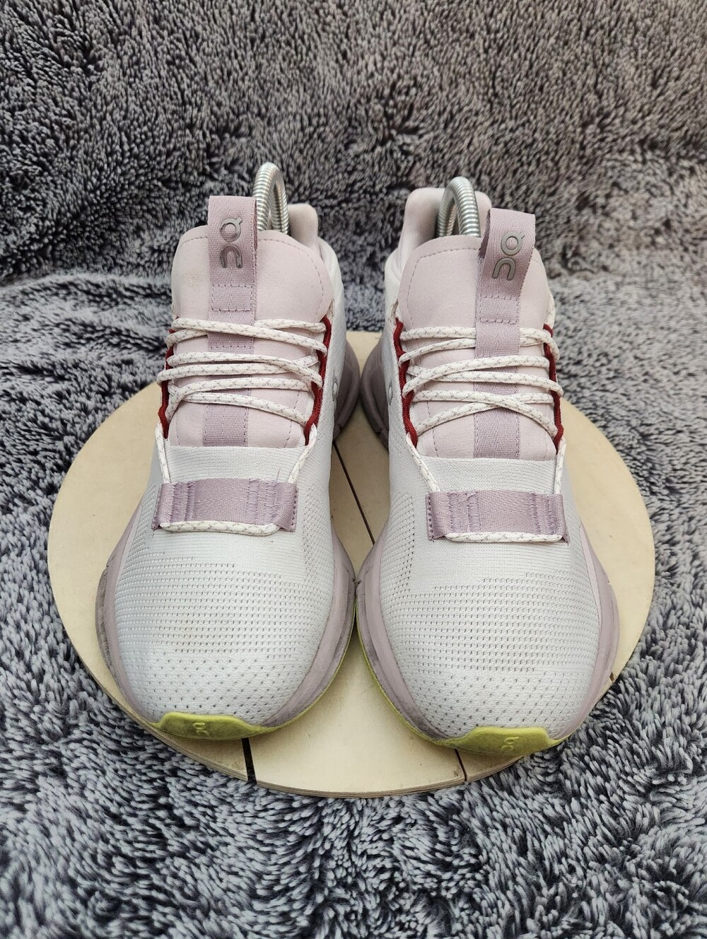 On Cloud Running Sneakers Cloudnova 2 Women’s Size 8 - Picture 3 of 9